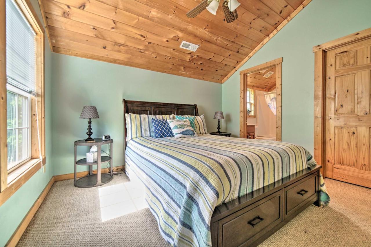 Sevierville Lake House With Deck And Foosball Table! Екстер'єр фото