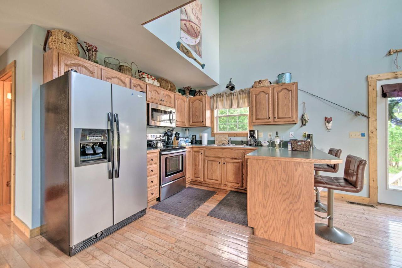 Sevierville Lake House With Deck And Foosball Table! Екстер'єр фото